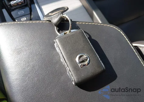 2019 Volvo S60 T6 R-Design from USA, damaged, VIN 7JRA22TM7KG005958